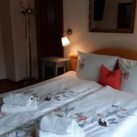 Amber Hotel 2*