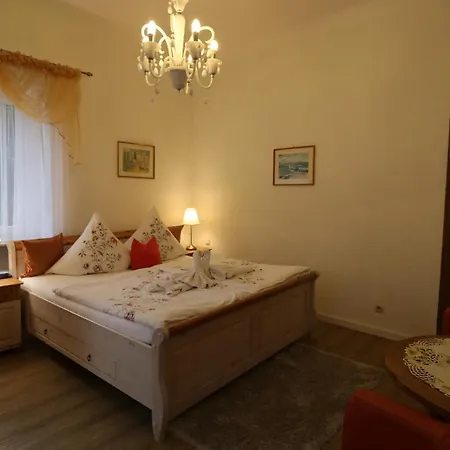 Hotel Amber 2*