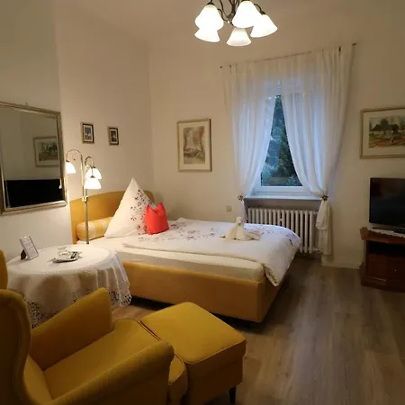 Hotel Amber 2*